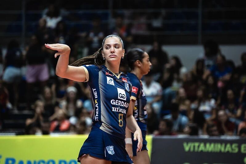 但她目前仍, 全能副攻, 实力和潜力 但她目前仍, 全能副攻, 实力和潜力