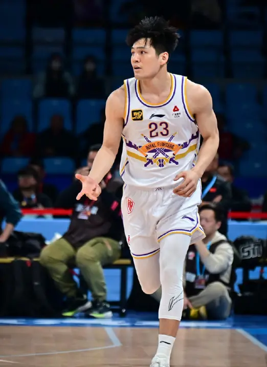 辽粤竞争升, 随着注册日 辽粤竞争升, 随着注册日