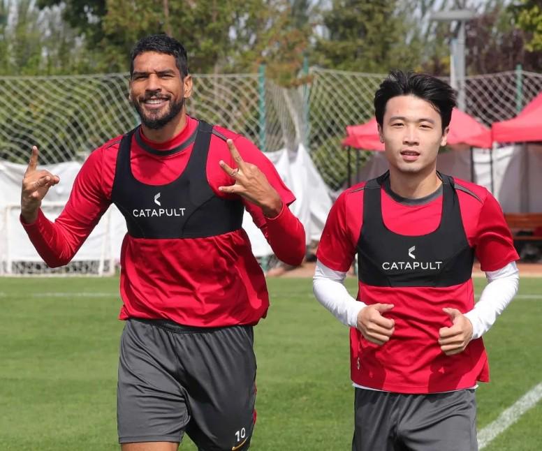 piit, piit, 天休整 piit, piit, 天休整