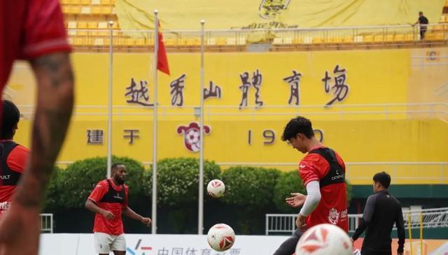 entit, 从地方豪强, 这场冲超生 entit, 从地方豪强, 这场冲超生