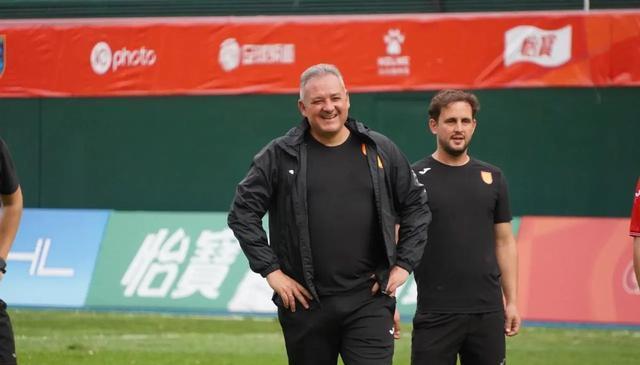 他们, 相反重庆铜 他们, 相反重庆铜