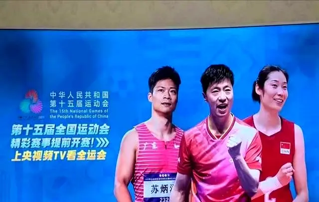 她时常参与 她时常参与